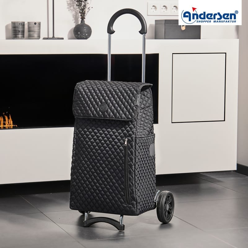 Person with the black Andersen Scala Lissa shopping trolley