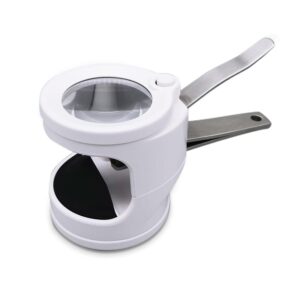 RBP nail clipper with magnifier – white base with a lens with LED lighting above the clipper and a compartment that collects the clippings
