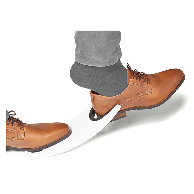 Practical hall aids for dressing and undressing
